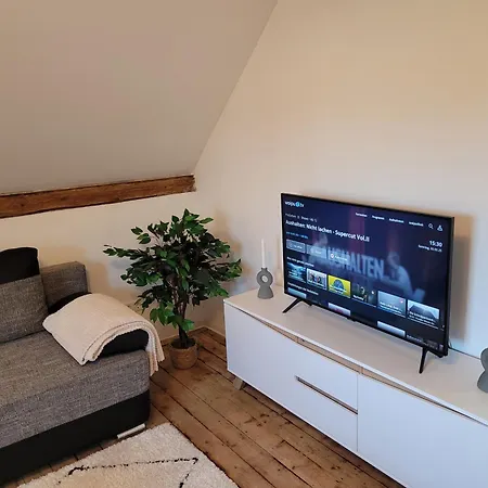 Charmantes Mit Voll Ausgestatteter Kueche, Kingsize-betten, Billard & Tischkicker * 埃尔特维勒